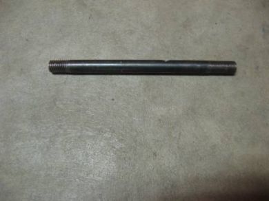 Cylinder Head Stud